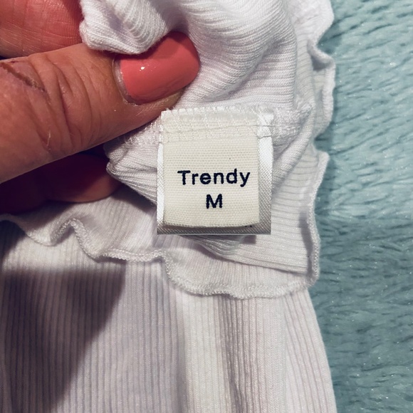 Trendy White Ribbed Mock Turtleneck Long Sleeve Crop Top – Multiple Sizes - Picture 3 of 10